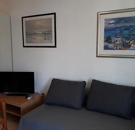 In With Terrace, Air Condition, Wifi, Washing Machine Baška