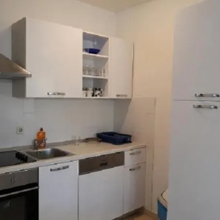 Lägenhet In With Terrace, Air Condition, Wifi, Washing Machine